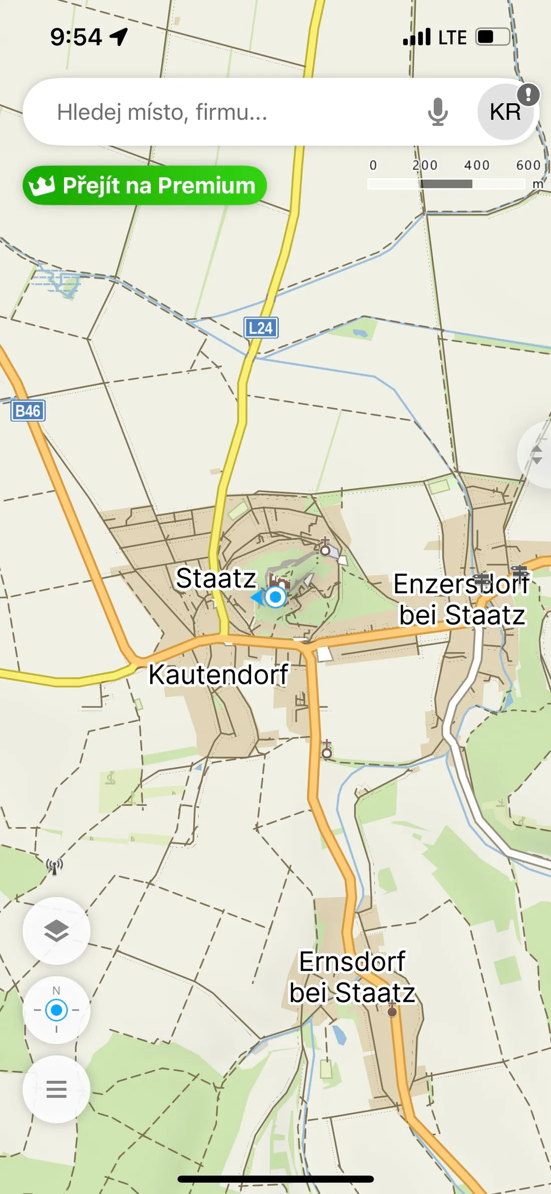 Mapa rakouské obce Staatz s okolními vesnicemi v mobilní aplikaci.